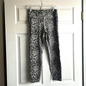 Size M Outdoor Voices Leopard Print Leggings